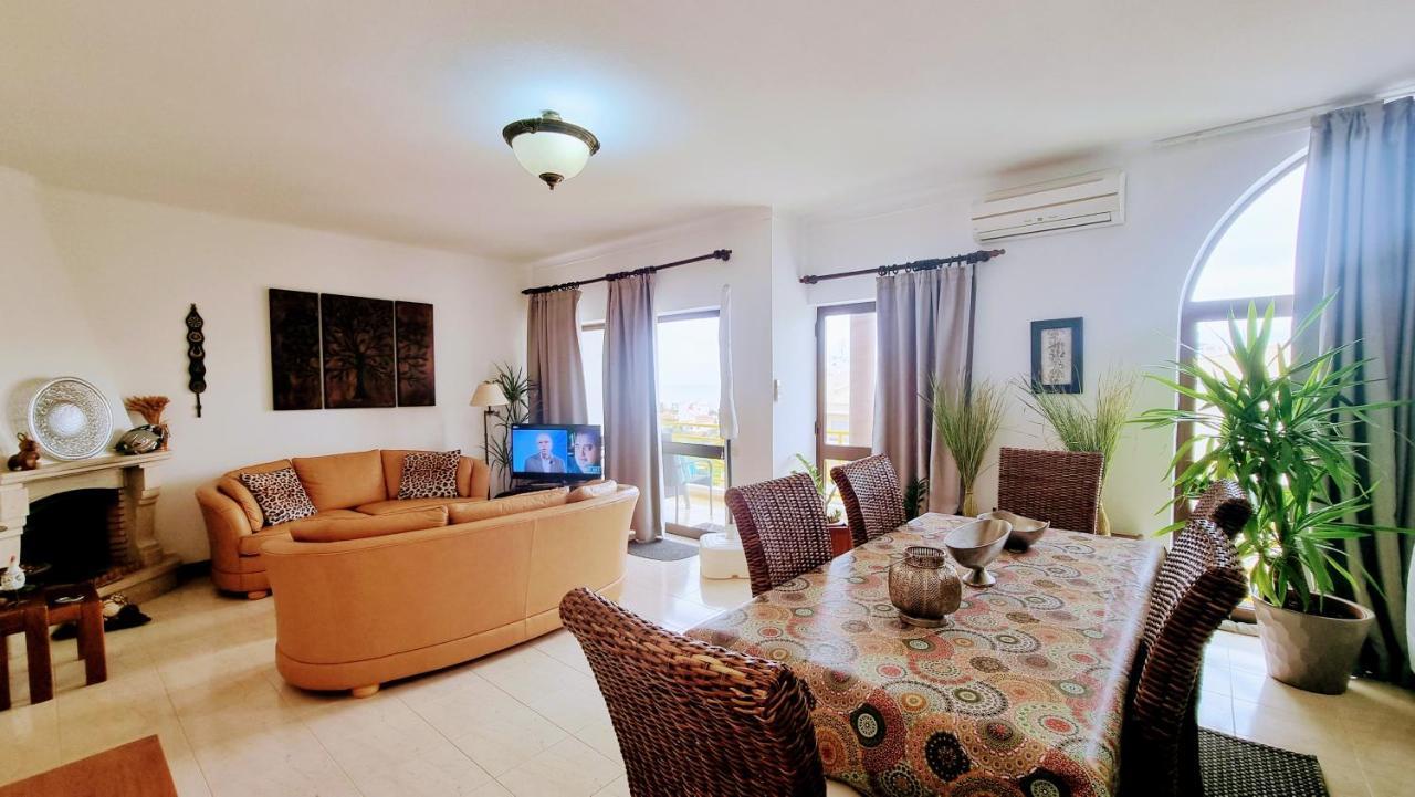 Apartmento Praia Da Dona Ana 라고스 외부 사진
